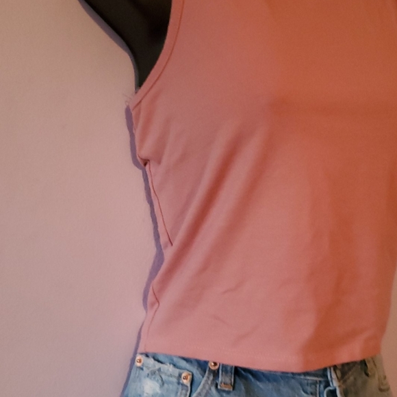 Open back pink tank - Picture 4 of 8
